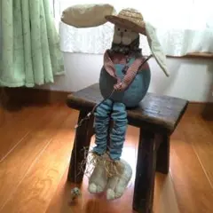 ヴィンテージ　　蚤の市　ウサギの人形 　釣り
