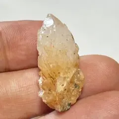 【秋田県産】　水晶原石　キャンドルクォーツ　ミニサイズ　魅力たっぷり綺麗で可愛い