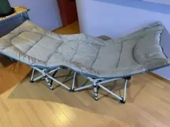 折りたたみベッド　室内外兼用
