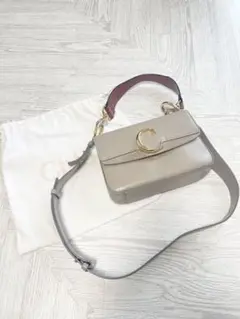 クロエC / Chloe C