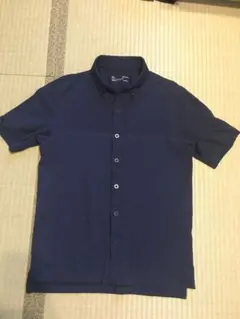 アンダーアーマー　シャツ　紺色