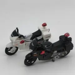 黒バイ 白バイ トミカ 2台セット