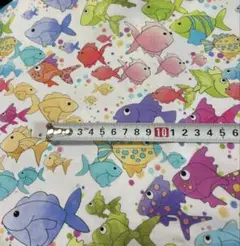 ロラライハリスUSA輸入コットン生地50cm熱帯魚　No585