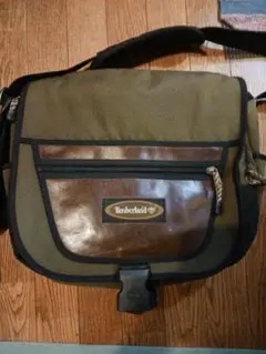 Timberland メッセンジャーバッグ オリーブグリーン