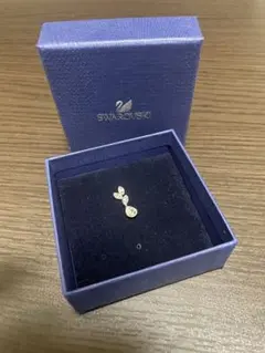 スワロフスキー ピアス(片耳)