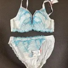AMO'S STYLE 花柄ブラジャーショーツセット M、Ｄ65