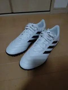 adidas フットサルシューズ ホワイト/ブラック
