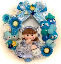 女の子とぶどうのリース☆フェルトリース☆ ハンドメイド☆ 爽やかブルー系☆