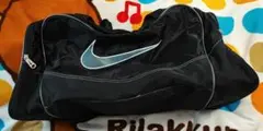 NIKE ナイキ ボストンバッグショルダー付き 黒色