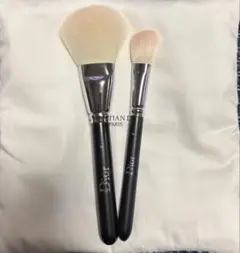 【希少完売品】新品 Dior BACKSTAGE 1周年記念 ブラシセット 希少完売品】新品 Dior BACKSTAGE 1周年記念 ブラシセット