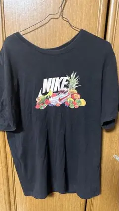 NIKE フルーツグラフィック Tシャツ