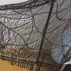 金糸と黒のパーティーショール