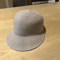 新品　グレージュ　ストロー素材 キャップ型麦わら帽子