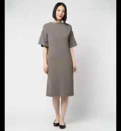 未使用品【定価30800円】エストネーションニット袖フリルワンピース春ニット