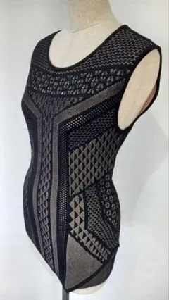 ★超美品 BCBG ビーシービージー トップス カットソー