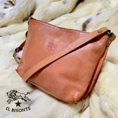 【イルビゾンテ】IL BISONTE ショルダーバッグ 型押し ブラウン ポーチ