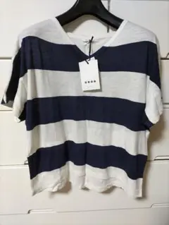 プラステ　Vネック　Tシャツ 　ボーダー　新品未使用
