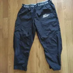 Nike スポーツナイロンパンツ 7分丈ブラック