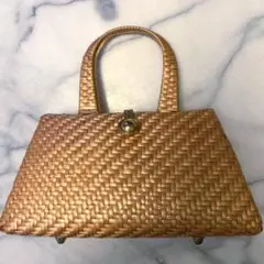 Item thumbnail for item 82413549-79b0-4fb0-a403-adb3f426a73a