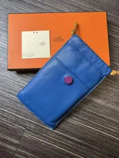 HERMES エルメス スマートフォンケース ピロ ポーチ モーヴ・パール リップも収納できる！エルメスの新作スマートフォンケースは