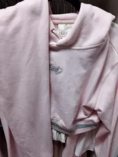Rady フード付きピンクスウェットセットアップ