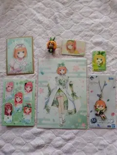 五等分の花嫁　中野四葉　イラストボード、ラバーストラップ、カード等７点まとめ売り