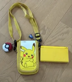 美品 ニンテンドー DS Lite ピカチュウエディション 本体＋おまけ付き