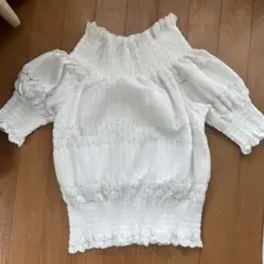 ホワイト プリーツ加工 オフショルダーブラウス Mサイズ