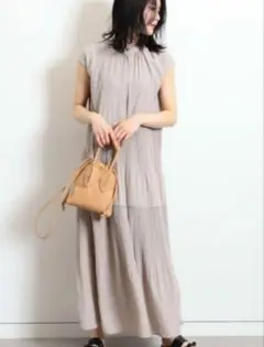 【未使用】BEAMS スキッパーティアードワンピース ベージュ