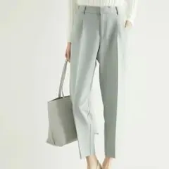 ロペピクニック 360°ウルトラストレッチ タックテーパードパンツ タグ付き