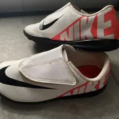 NIKE トレーニングシューズ　スニーカー16センチ