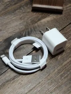 未使用品 Apple 純正 充電 ライトニングケーブル アダプター 9996