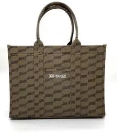 Item thumbnail for item 4f0a9e6f-a429-4877-aac0-63e15e4d3e61