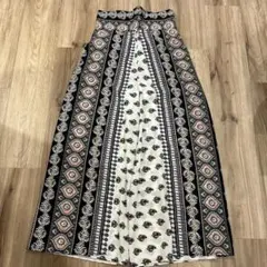 【新品】エスニック風花柄ワイドパンツ