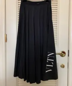 VALENTINO ロングプリーツスカート