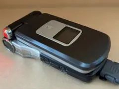 P900iv 携帯電話 本体 ファイナルファンタジー　クラウド