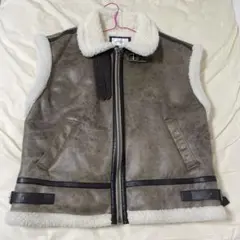moussyムートンベスト