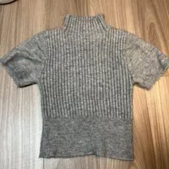 グレー 半袖リブ編みニット