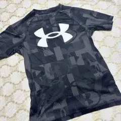 アンダーアーマー　150センチ　Tシャツ