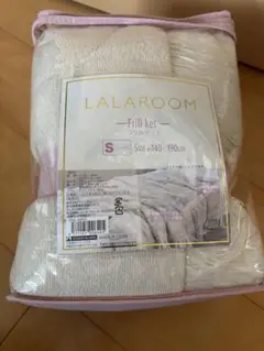 新品 フリルケット