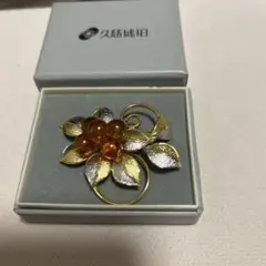 久慈琥珀　ブローチ