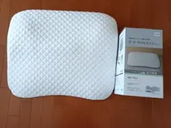 ニトリ 肩・首・背中も支える枕 63×75cm