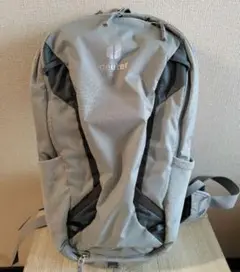 deuter グレー　RACE AIR 10