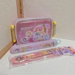 Item thumbnail for item eba9ade5-dd33-4e73-84ec-989b17351b55