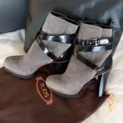 TOD’Sトッズ☆カーフスキンベルト☆ヌバックレザー☆ショートブーツ☆イタリア製