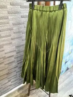 アンスリード✴︎オリガミプリーツパンツ✴︎used✴︎格安✴︎荻原桃子✴︎UN3D✴︎