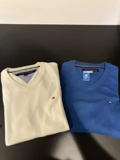 TOMMY HILFIGER Vネックニットセーター2点セット