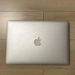 Apple MacBook Air シルバー 2017年製 13インチ 8GB