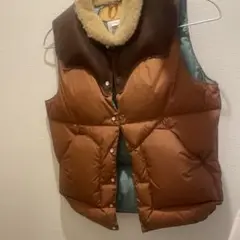Rocky Mountain Featherbed ダウンベスト クリスティ