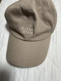 ALEXIA STAM ベージュキャップ
